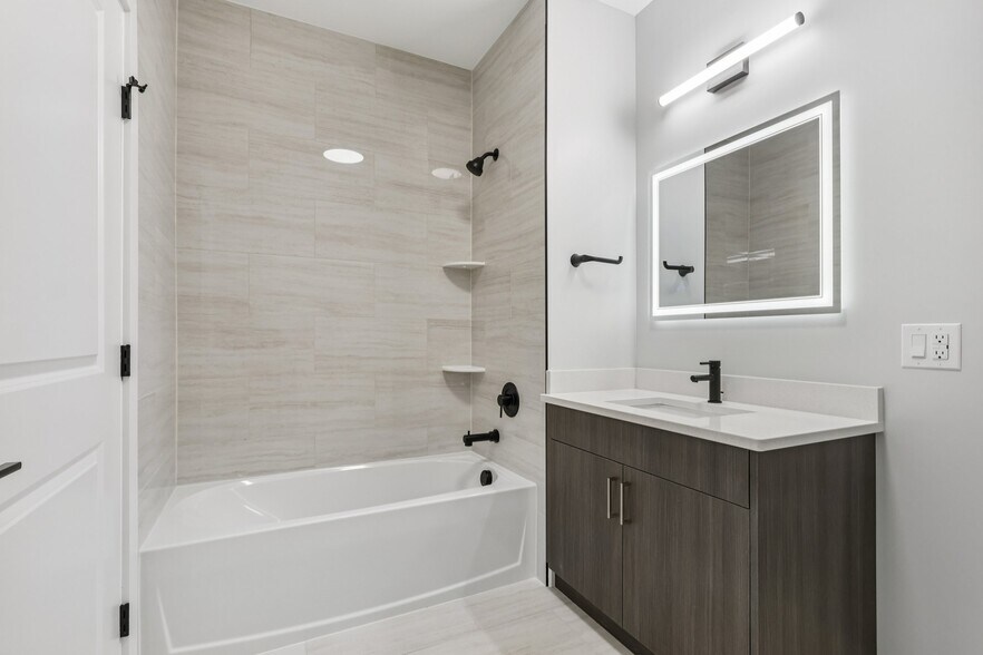 More Photos Of 34-40 Hudson St, Newark Apartments For Lease