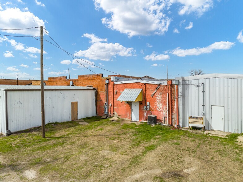 More Photos Of 103 W Main St, Itasca Storefront Retail Office For Sale