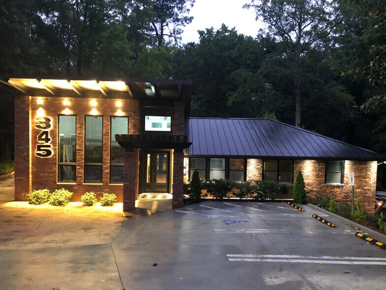 More Photos Of 5801 NE Roswell Rd, Atlanta Freestanding For Lease