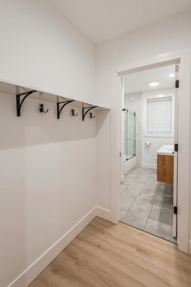 More Photos Of 1535 W Estes Ave, Chicago Multifamily For Sale