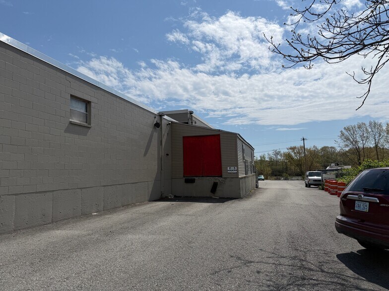 More Photos Of 225 Dupont Dr, Providence Research And Development For Sale