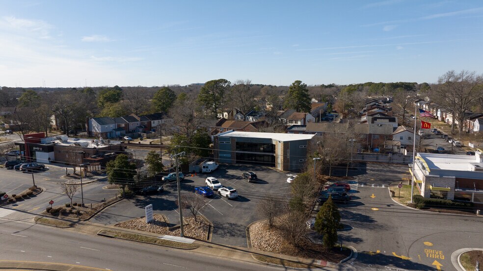 More Photos Of 735 Newtown Rd, Norfolk Office For Sale
