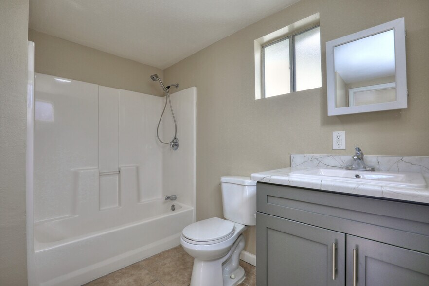 More Photos Of 852 N Ventura Ave, Ventura Apartments For Sale