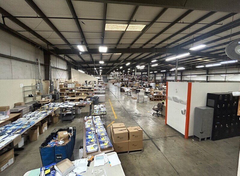 More Photos Of 5285 SE Mallard Way, Portland Warehouse For Sale