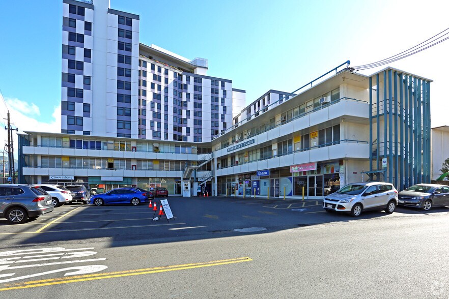 Primary Photo Of 931 University Ave, Honolulu General Retail For Sale