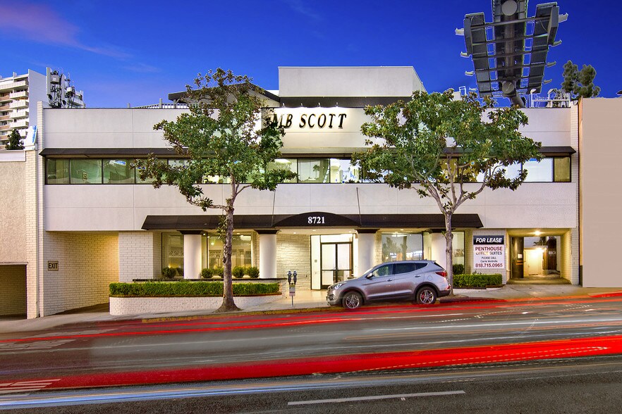 More Photos Of 8721 W Sunset Blvd, West Hollywood Loft Creative Space For Lease