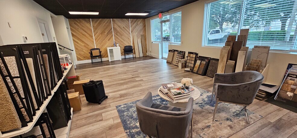 More Photos Of 10501 S Orange Ave, Orlando Light Manufacturing For Sale