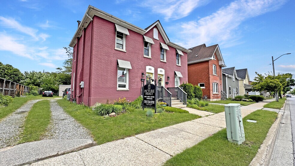 More Photos Of 273-275 Brant Av, Brantford Office For Sale
