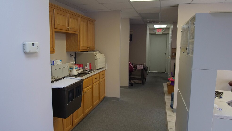 More Photos Of 109 Highway 52 E, Portland Convenience Store For Lease