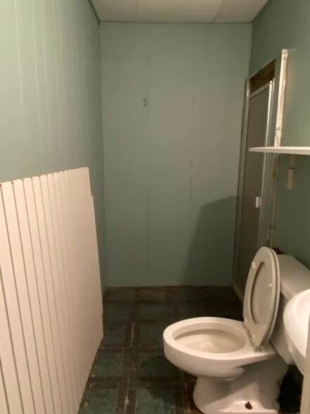 More Photos Of 1727 Ashley River Rd, Charleston Unknown For Lease
