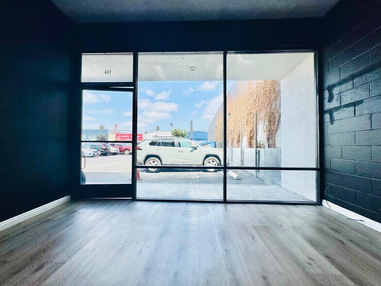 More Photos Of 5520-5530 Santa Monica Blvd, Los Angeles Unknown For Lease
