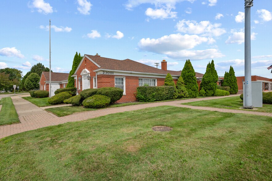 More Photos Of 23001-23003 Greater Mack Ave, Saint Clair Shores Medical For Sale