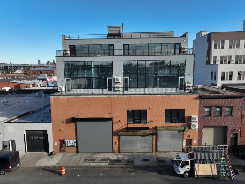 More Photos Of 39 15th St, Brooklyn Industrial For Sale