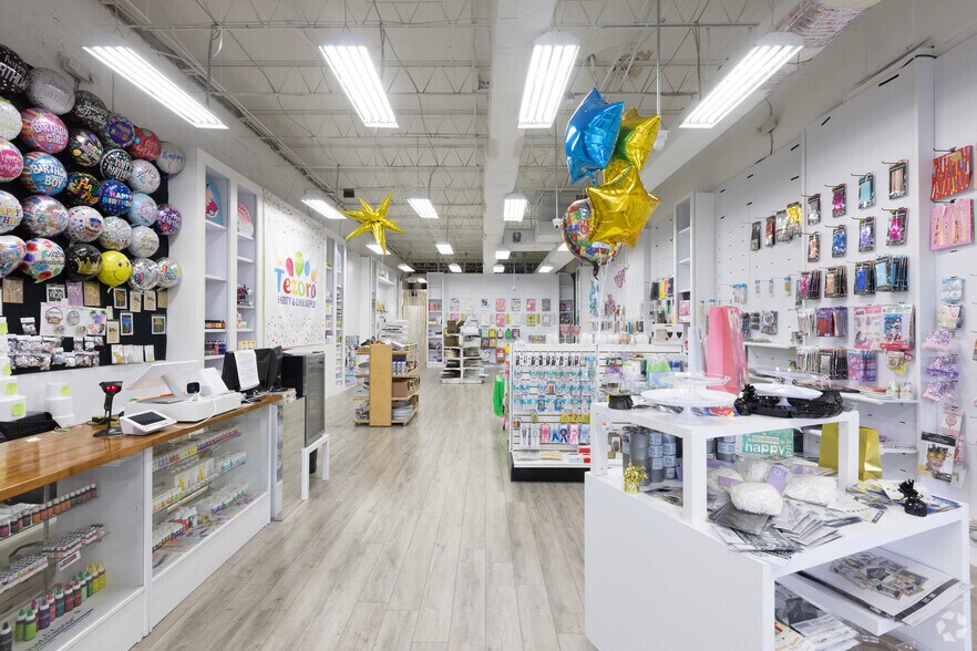 More Photos Of 4646-4698 NW 183rd St, Miami Gardens Unknown For Lease