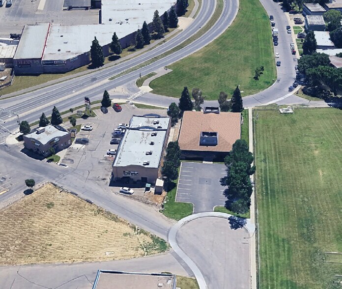 More Photos Of 401 21A St N, Lethbridge Office For Sale