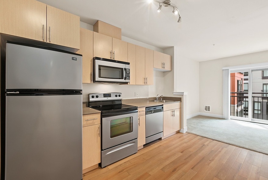 More Photos Of 523 Broadway E, Seattle Apartments For Lease