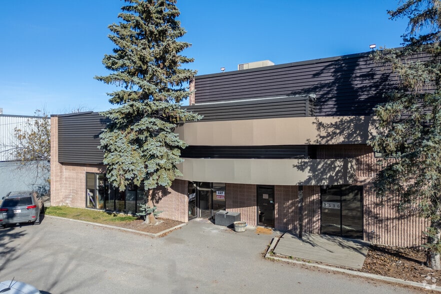 Primary Photo Of 3536 27th St NE, Calgary Warehouse For Lease