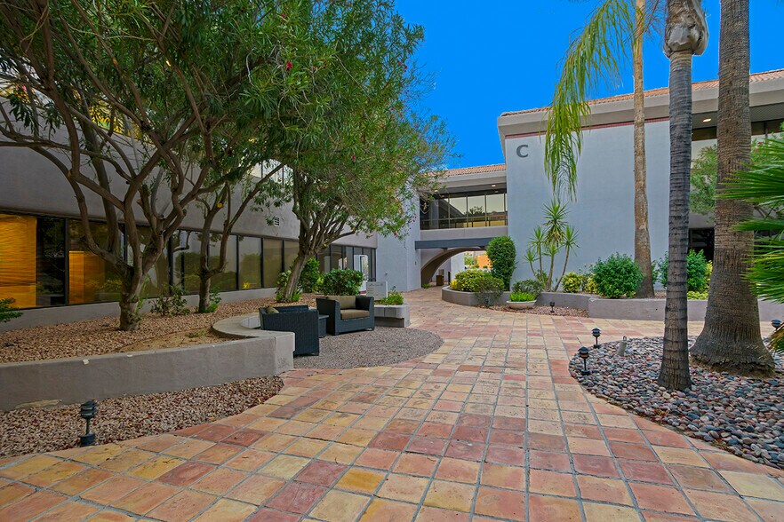 More Photos Of 9700 N 91st St, Scottsdale Unknown For Lease