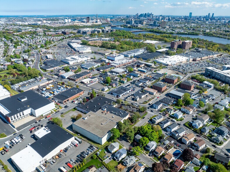 More Photos Of 398-400 Riverside Ave, Medford Light Manufacturing For Lease