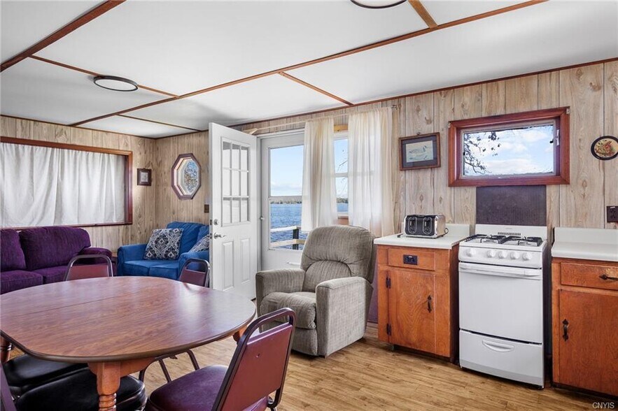 More Photos Of 2468 County Route 6, Hammond Hotel For Sale