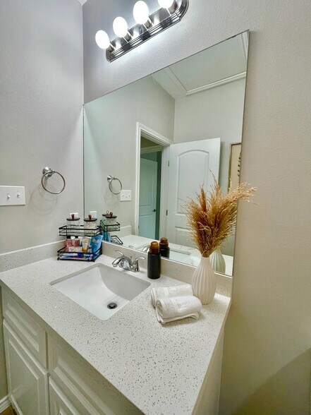 More Photos Of 5600 Sandpiper ave, McAllen Apartments For Sale