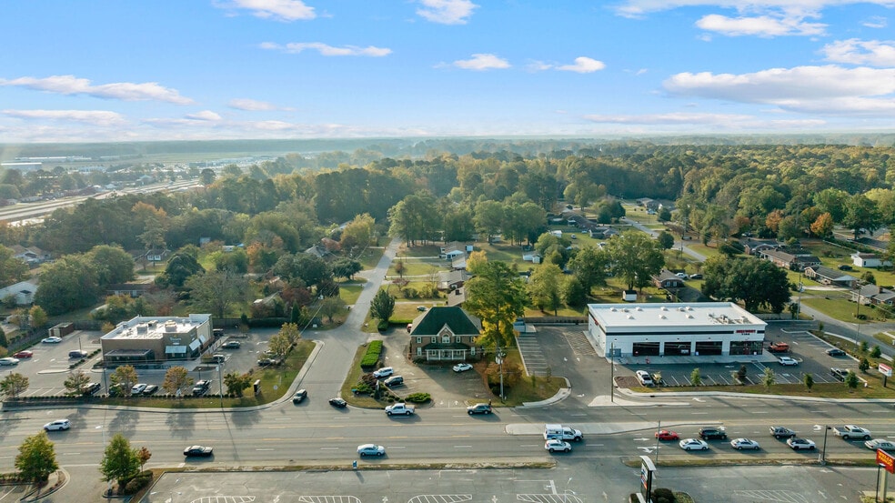 More Photos Of 706 N Berkeley Blvd, Goldsboro Freestanding For Sale