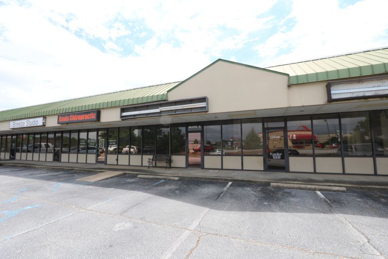 More Photos Of 417 S Buncombe Rd, Greer Unknown For Lease