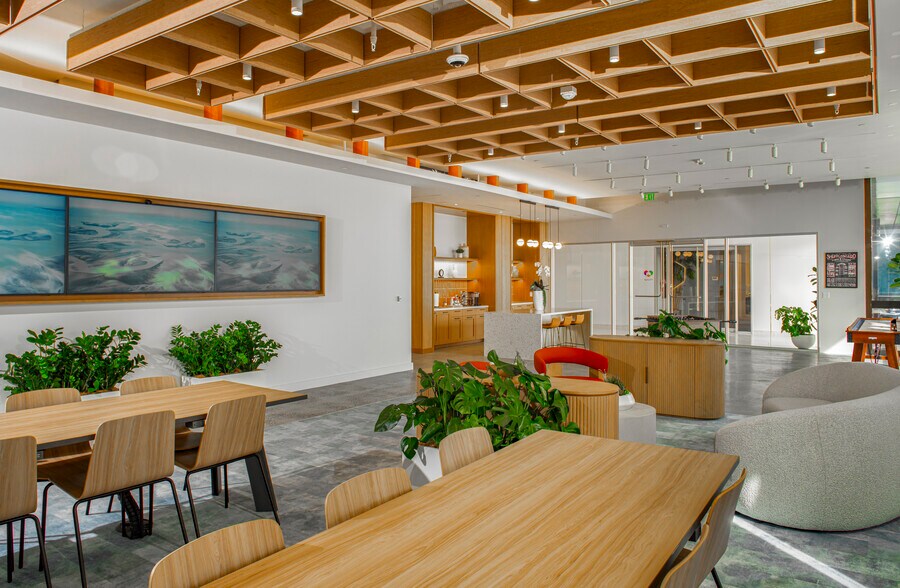 More Photos Of 3130 Wilshire Blvd, Santa Monica Office For Lease