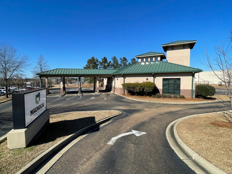 Primary Photo Of 139 Plaza Dr, Brandon Bank For Sale