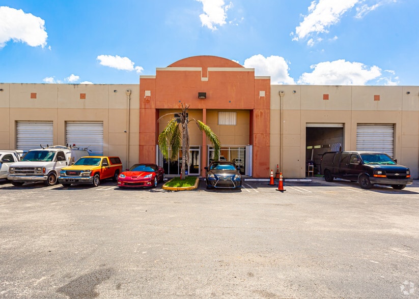 More Photos Of 13751 SW 143rd Ct, Miami Warehouse For Lease