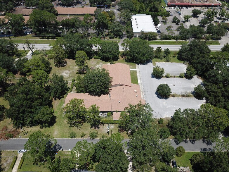 More Photos Of 1001 NE 16th Ave, Gainesville Religious Facility For Lease