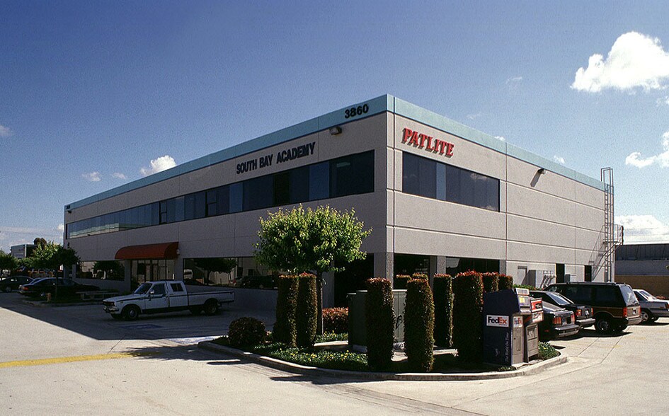 More Photos Of 3882 Del Amo Blvd, Torrance Unknown For Lease