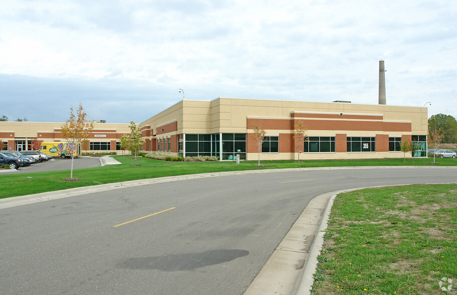 Primary Photo Of 355 Randolph Ave, Saint Paul Showroom For Lease