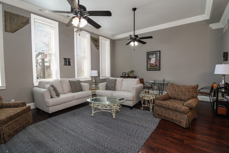 More Photos Of , Marietta General Retail For Sale