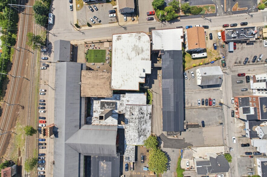 More Photos Of 59 Foundry St, Central Falls Manufacturing For Sale