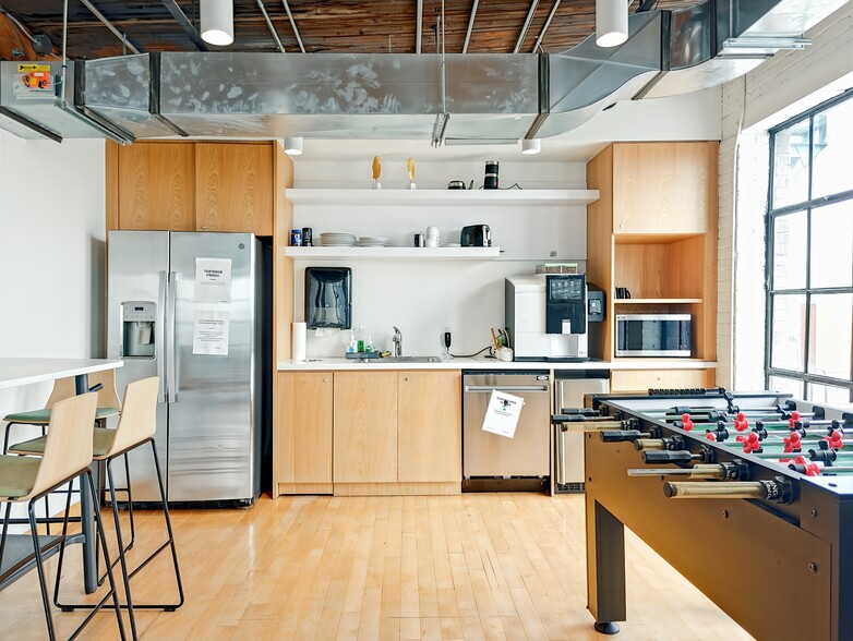 More Photos Of 1655 Dupont St, Toronto Flex For Sale