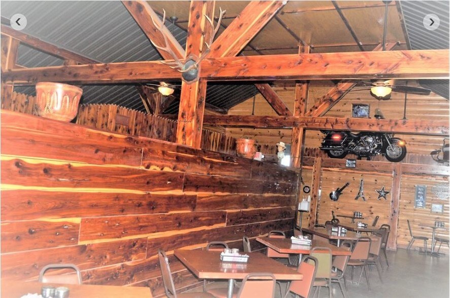 More Photos Of 9786 US Highway 271, Powderly Restaurant For Sale