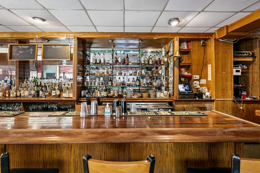 More Photos Of 2218 Boston St, Baltimore Storefront Retail Residential For Sale