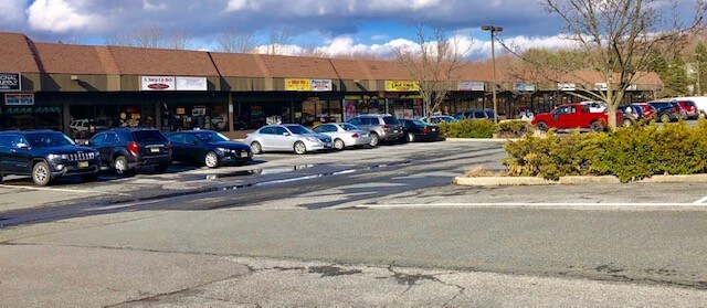 More Photos Of 400 E Washington Ave, Washington Restaurant For Lease