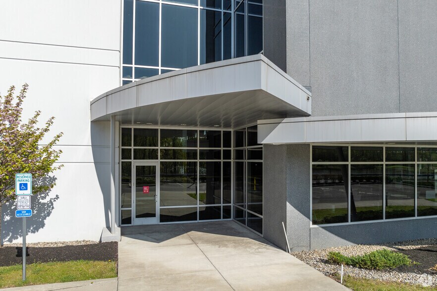 More Photos Of 26 Hightstown Cranbury Station Rd, Cranbury Industrial For Sale