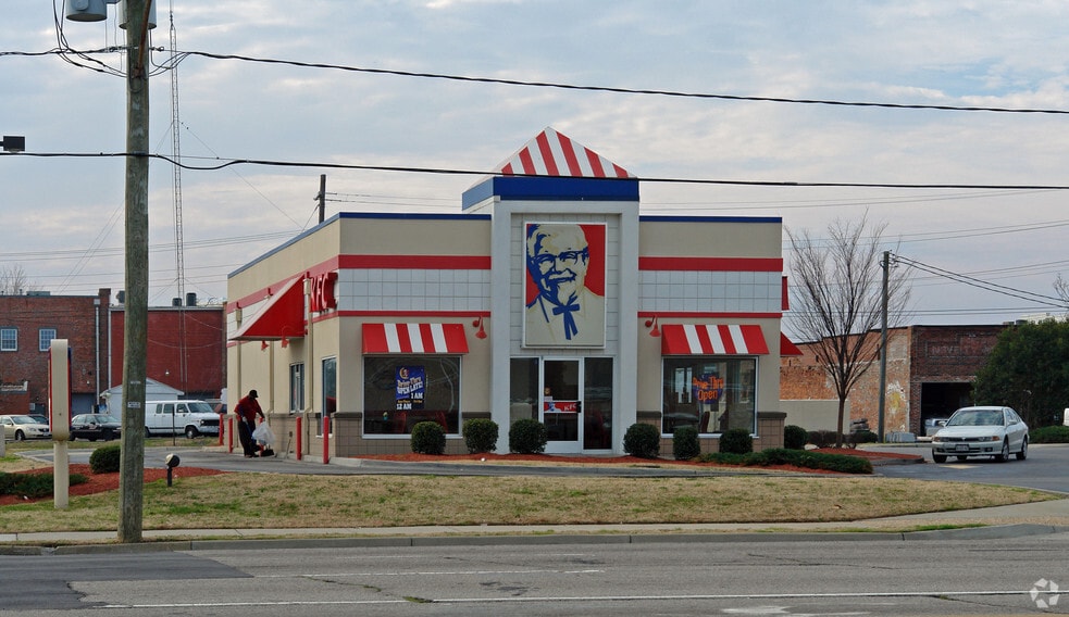 More Photos Of 440 Chestnut St, Portsmouth Fast Food For Sale