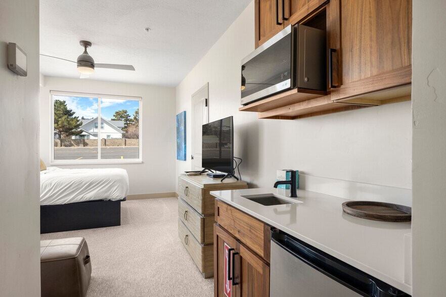 More Photos Of 45 E 150 S, Garden City Apartments For Sale