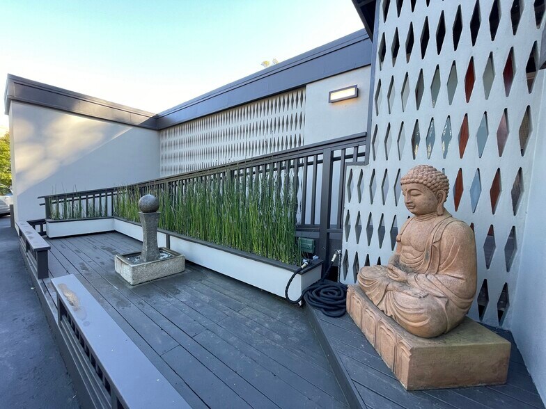 More Photos Of 10 Millwood St, Mill Valley Medical For Sale