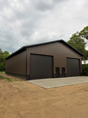 More Photos Of 13084 Mission Park Dr, Merrifield Self Storage For Lease