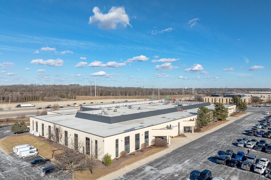 More Photos Of 2500 Warrenville Rd, Downers Grove Office For Lease