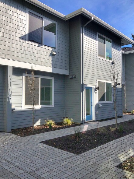 More Photos Of 7025-7045 N Mohawk Ave, Portland Multifamily For Sale