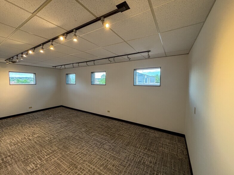 More Photos Of 1543 Deadwood Ave, Rapid City Industrial For Sale