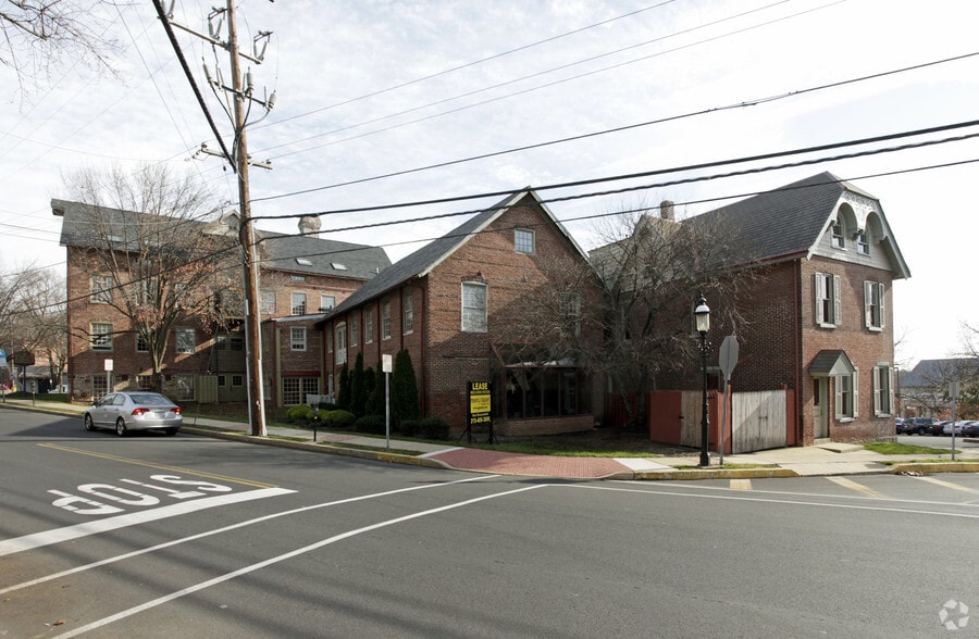 More Photos Of 100 S Main St, Doylestown Office For Lease