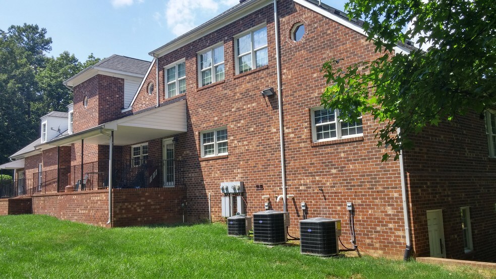 More Photos Of 3229 Anderson Hwy, Powhatan Office For Lease