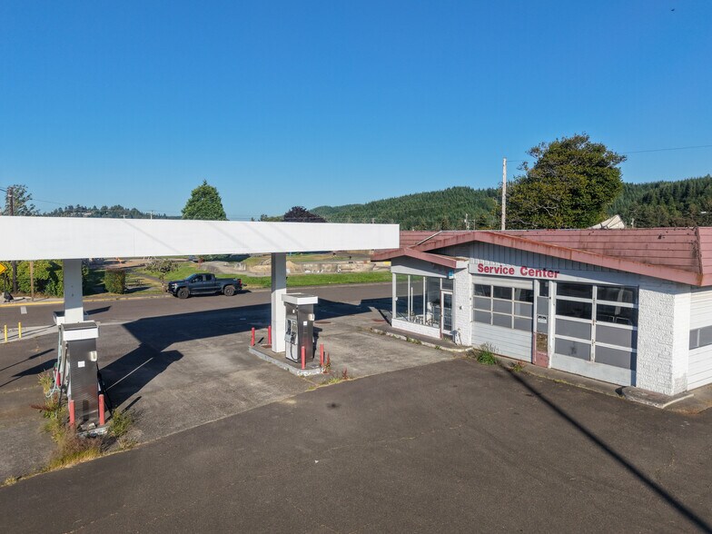 More Photos Of 2118 Winchester Ave, Reedsport Convenience Store For Sale